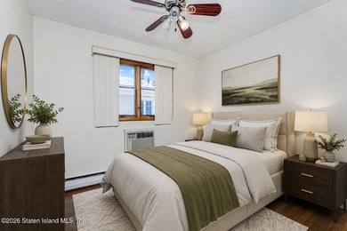 Exceptional Value in Lower Todt Hill! Welcome to this - photo 25
