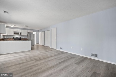 Bring us an offer! UNDER 500$ IN AQUIA HARBOUR one level living - photo 5