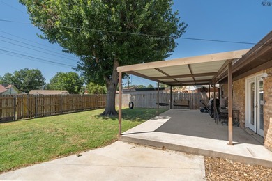 Fantastic 3 bedroom, 2 bath home offering over 1,800 square feet - photo 27
