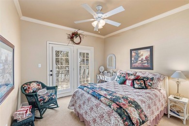Deep-watered, fully-furnished lakefront home - including boat - photo 33