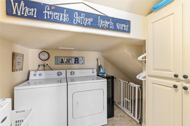 Deep-watered, fully-furnished lakefront home - including boat - photo 40