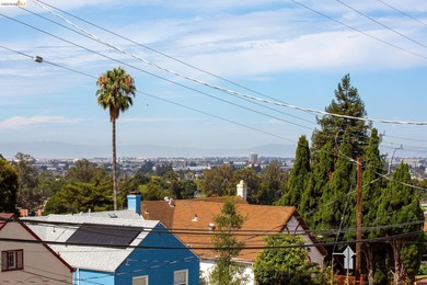 Oakland Hills Split-Level with Bonus Space Some houses are - photo 6