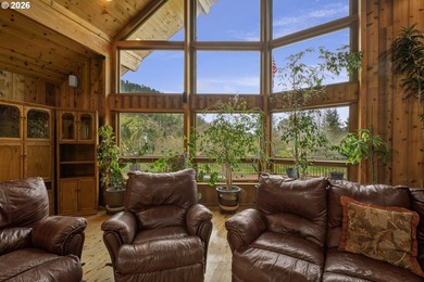 Stunning custom cedar home on 5 level acres offering the perfect - photo 5