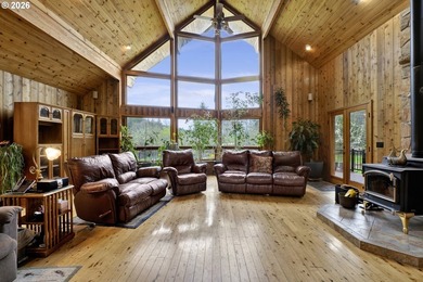 Stunning custom cedar home on 5 level acres offering the perfect - photo 6