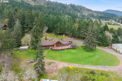 Stunning custom cedar home on 5 level acres offering the perfect - photo 10