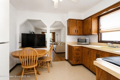 Welcome to 14 Martin Avenue! This spacious detached two-family - photo 33