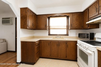 Welcome to 14 Martin Avenue! This spacious detached two-family - photo 34