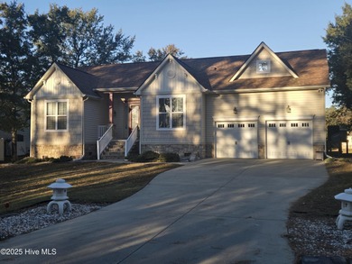 Trent River Home For Sale in New Bern North Carolina