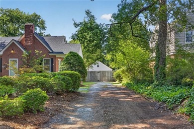 This adorable 1,614 sf home features 3 bedrooms (loft could be - photo 3