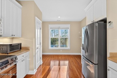 Upgraded Premium 1 Yr Home Warranty Included! You'll love coming - photo 9