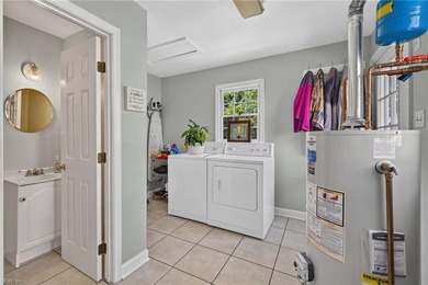 This adorable 1,614 sf home features 3 bedrooms (loft could be - photo 9