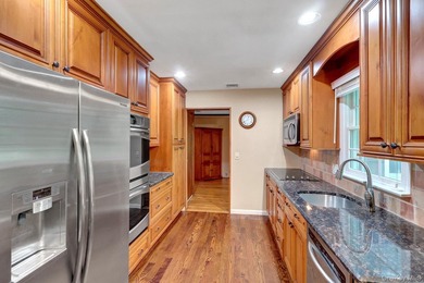 Welcome to this beautifully maintained cedar and brick-sided - photo 15