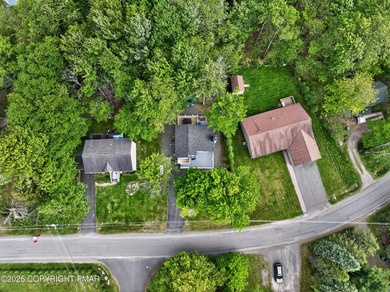 Discover an idyllic retreat at 3335 Woodland Drive in Tobyhanna - photo 8