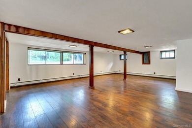 Welcome to this beautifully maintained cedar and brick-sided - photo 28