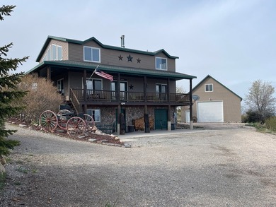 Turnkey Bear Lake cabin just over the Idaho border in coveted - photo 6