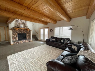 Turnkey Bear Lake cabin just over the Idaho border in coveted - photo 10