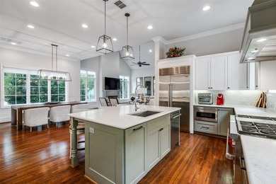 This exceptional home is ideally situated on an interior corner - photo 9