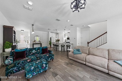 Rare 10,000+ SQ FT oversized double lot with a brand-new - photo 8