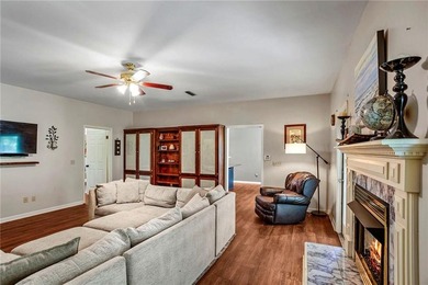Motivated military family is looking to sell this charming home - photo 17