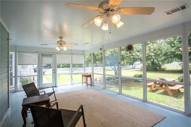 Motivated military family is looking to sell this charming home - photo 24