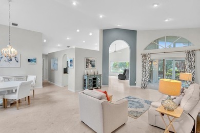 Gorgeous 3BR/2.5BA Mediterranean with panoramic full lake views - photo 8