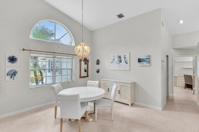 Gorgeous 3BR/2.5BA Mediterranean with panoramic full lake views - photo 10