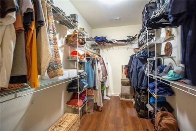 Motivated military family is looking to sell this charming home - photo 31