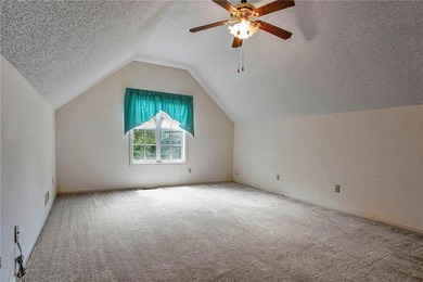 Motivated military family is looking to sell this charming home - photo 34