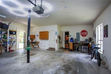 Motivated military family is looking to sell this charming home - photo 37