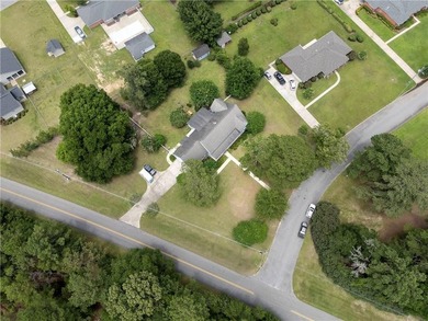 Motivated military family is looking to sell this charming home - photo 41