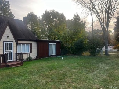 (private lake, pond, creek) Home For Sale in Flint Michigan