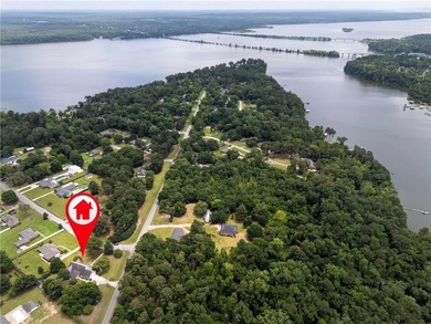 Motivated military family is looking to sell this charming home - photo 45