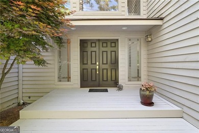 Private nature retreat home with a finished terrace level - photo 2