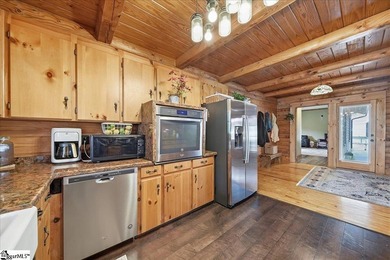 Unique ranch-style family home with 4 bedrooms, 2 full bathrooms - photo 14