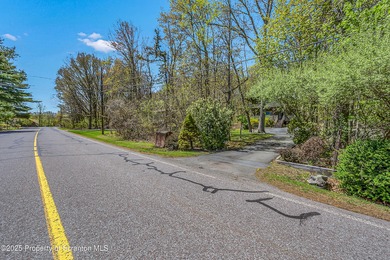 Hemlock Farms charmer nestled in the woods but accessible to - photo 15