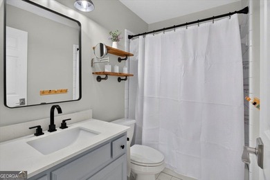 Welcome to Darien Park, one of Roswell's hidden gems! This - photo 16