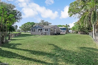 Beautiful property right smack in the middle of city of - photo 17