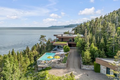 Nichee a Cap-a-l'Aigle, a La Malbaie, cette merveille - photo 1
