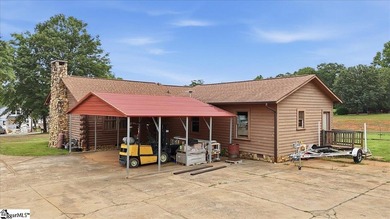 Unique ranch-style family home with 4 bedrooms, 2 full bathrooms - photo 26