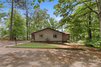 Welcome to Sunset Cove, a stunning 3 bedroom, 3 bath lakefront - photo 31
