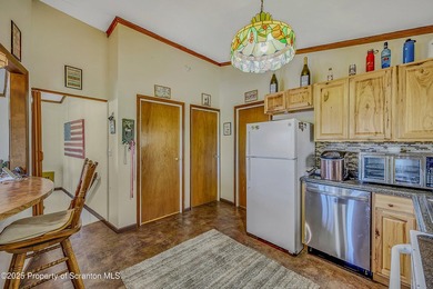 Hemlock Farms charmer nestled in the woods but accessible to - photo 34