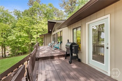 Welcome to Sunset Cove, a stunning 3 bedroom, 3 bath lakefront - photo 36