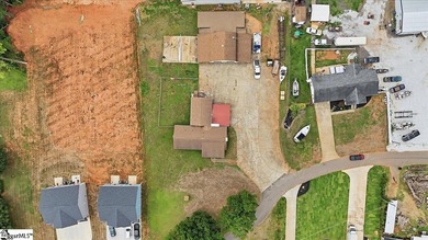 Unique ranch-style family home with 4 bedrooms, 2 full bathrooms - photo 41
