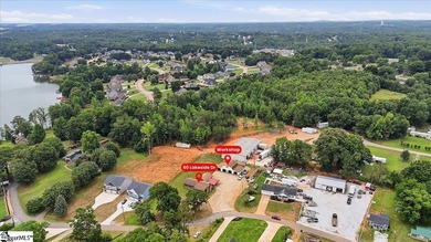 Unique ranch-style family home with 4 bedrooms, 2 full bathrooms - photo 42