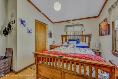 Hemlock Farms charmer nestled in the woods but accessible to - photo 43