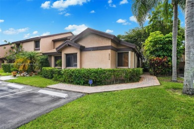 Lake Home Sale Pending in Sunrise, Florida