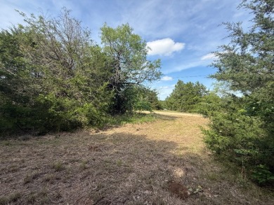 Off Water Lot! No HOA, Minimum Restrictions at RC Lake! - photo 28