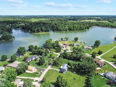 Welcome home to this cozy home in Lake Lorelei! Come enjoy all - photo 18