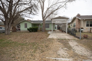 Calavares Lake Home For Sale in San Antonio Texas