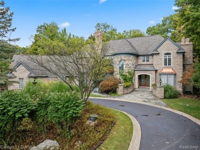 (private lake, pond, creek) Home For Sale in Farmington Hills Michigan